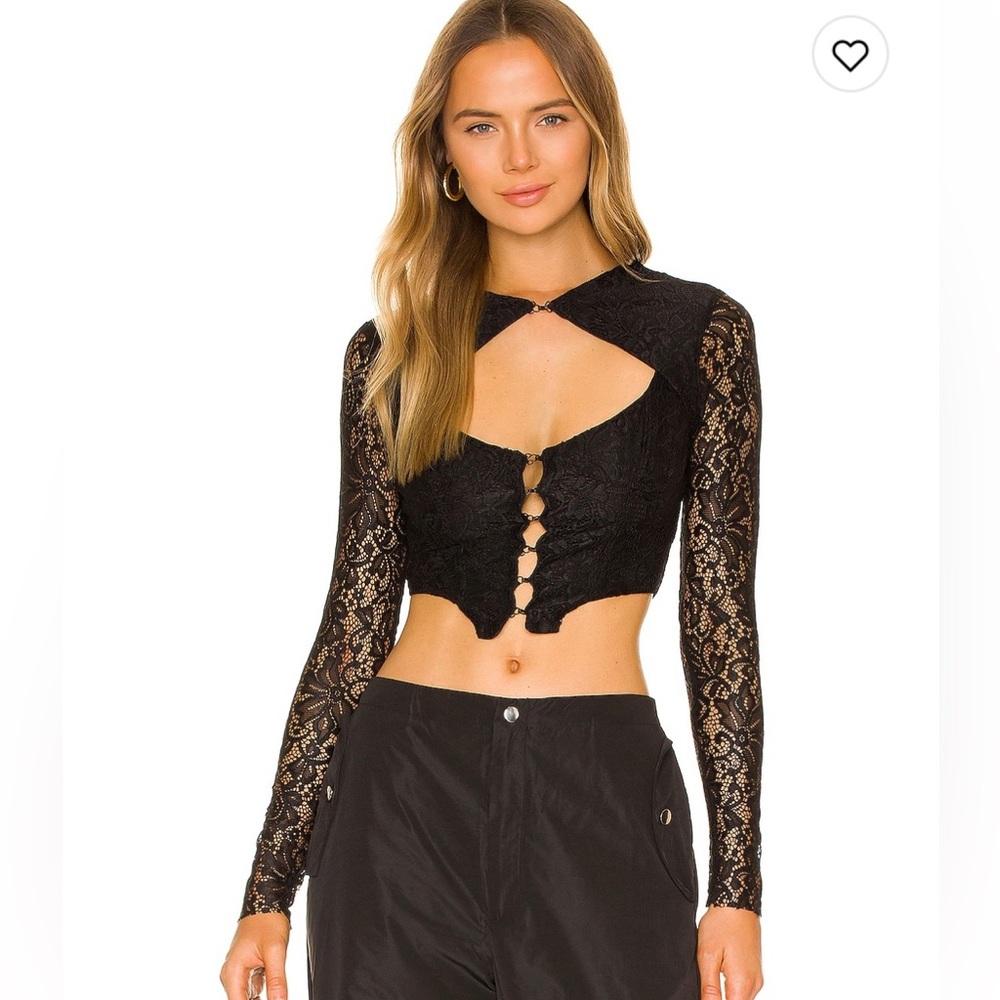 AFRM top (Revolve). Sold out. Like new.